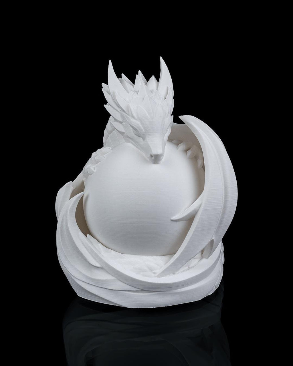 Dragon sphere lamp unlit in white
