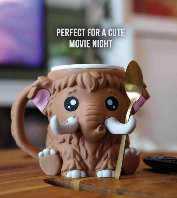 Brown Mammuel holder with a spoon on a movie-night table