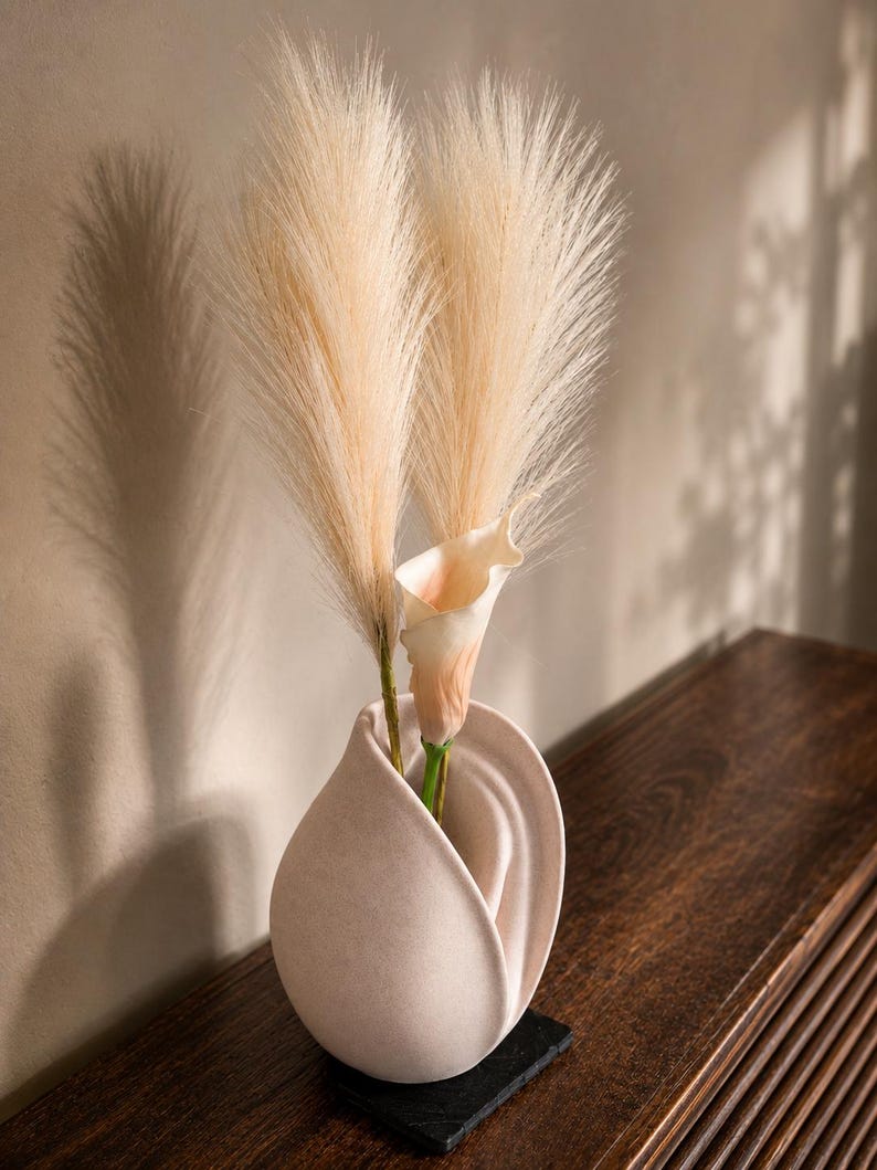 Origin Series Life planter in chestnut marble finish