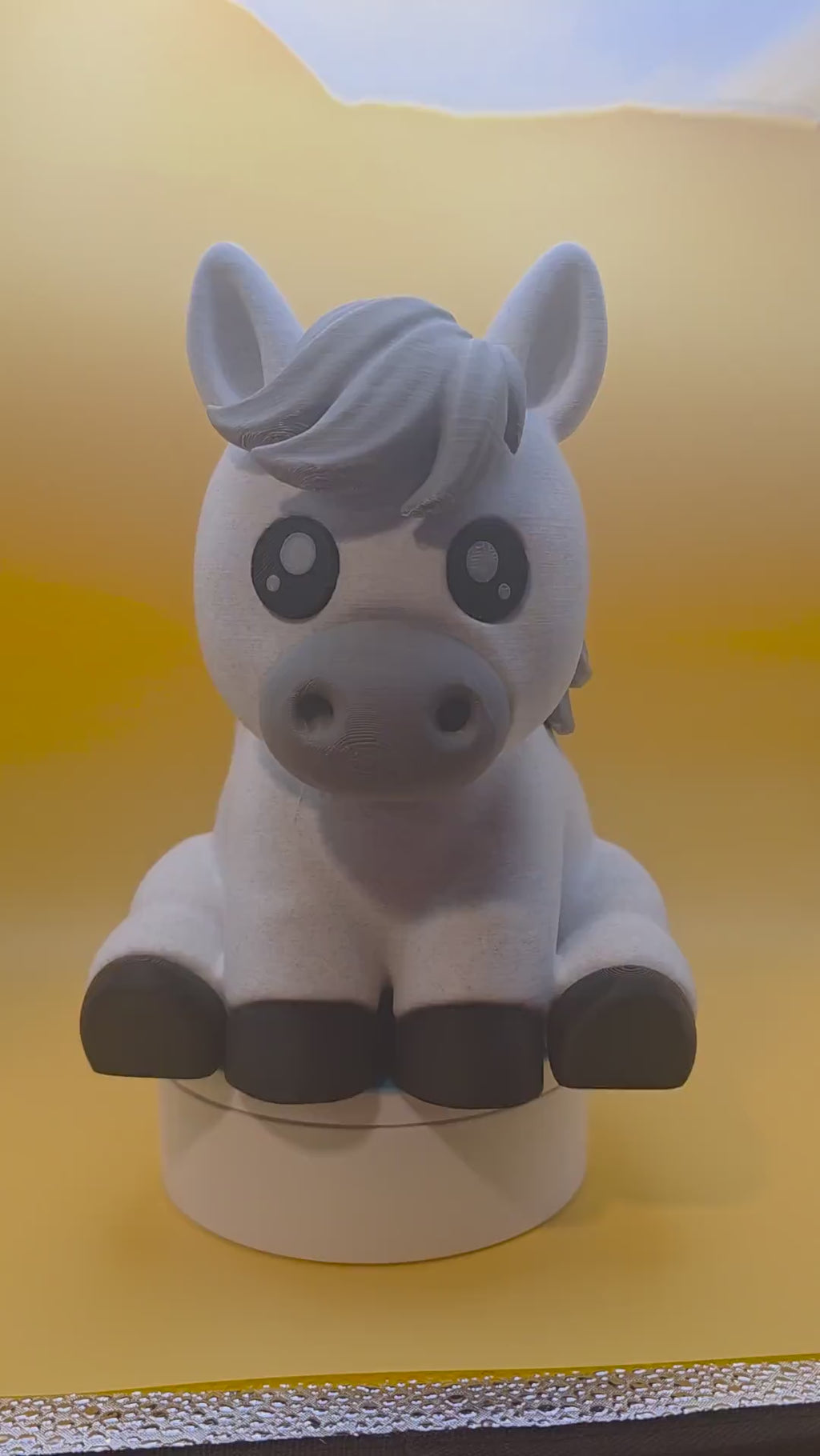 Rylee the Horse Desk Buddy Organizer – product video