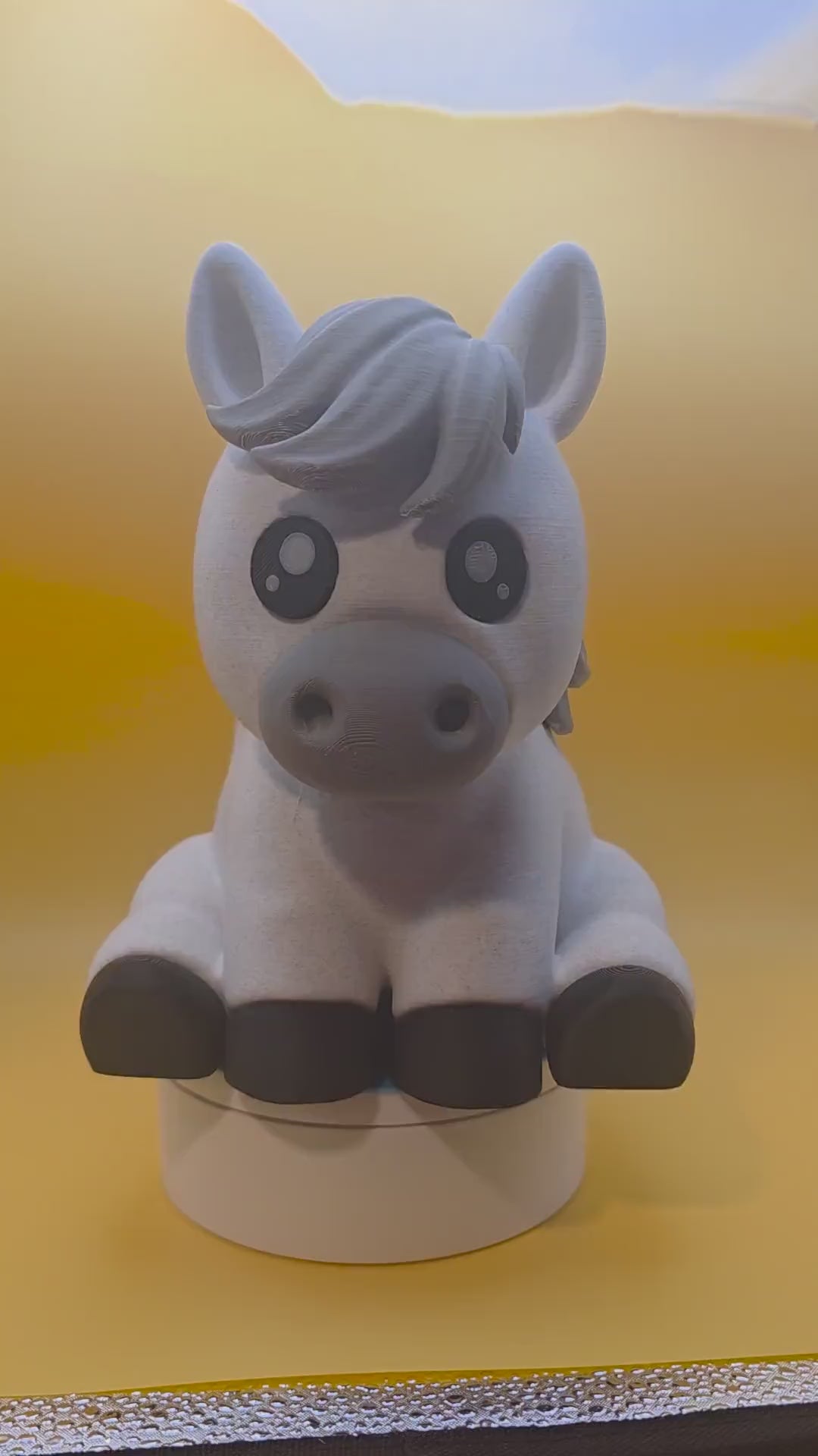 Rylee the Horse Desk Buddy Organizer – product video