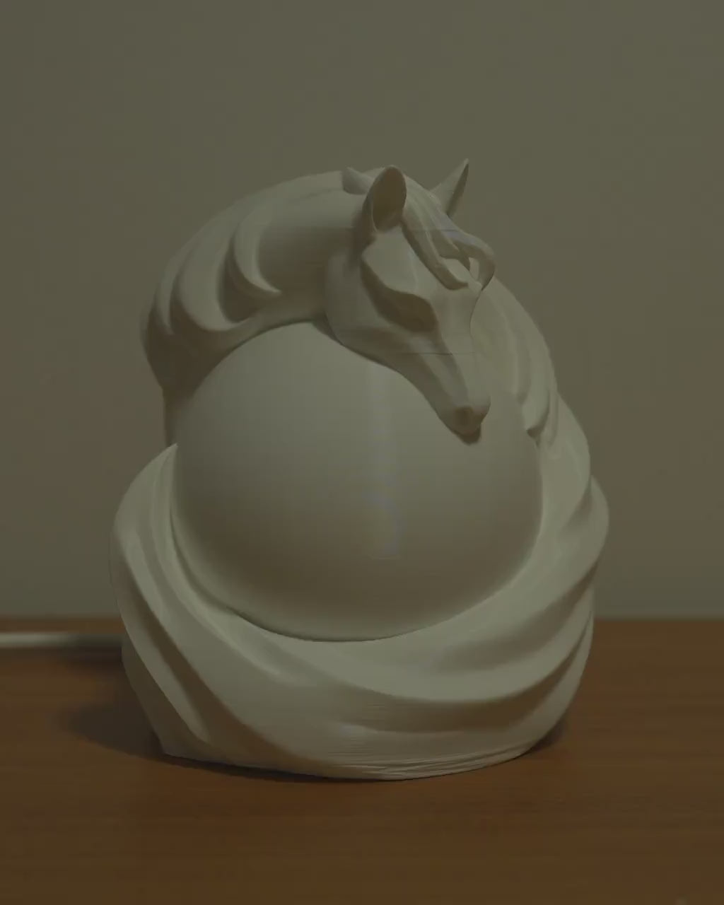 Stallion sphere lamp video showing the lamp lit