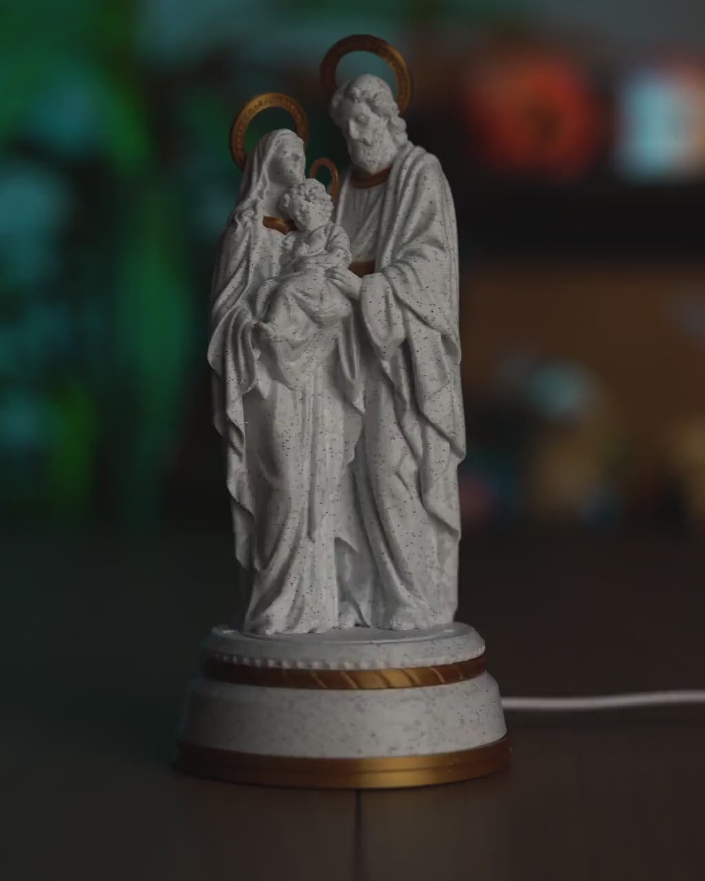 Lighted Holy Family Statue – product video