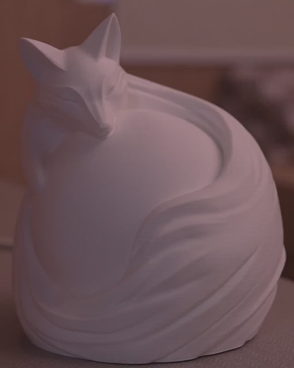 Fox sphere lamp video showing the lamp lit
