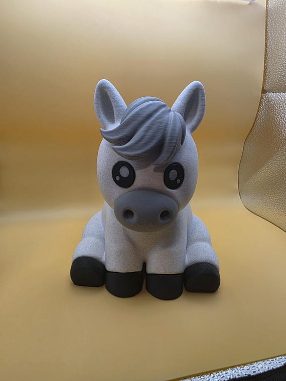 White Rylee horse pen holder with gray mane, second front view
